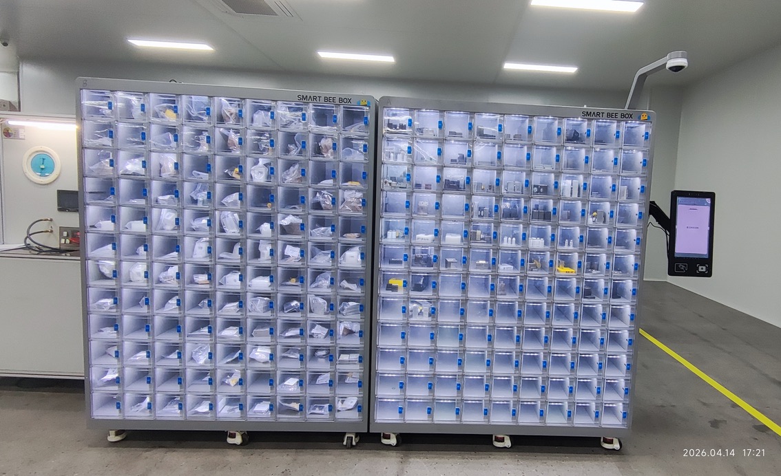Transparent compartments keep stored materials easy to identify.